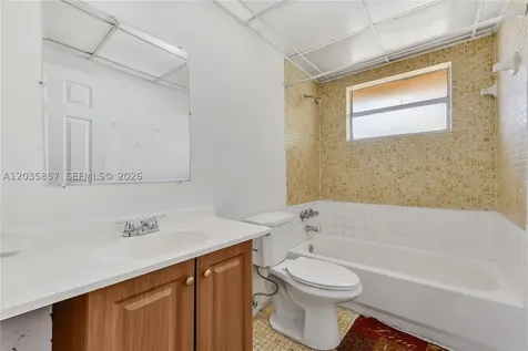 129-131 SE 5th Street Hallandale Beach FL 33009