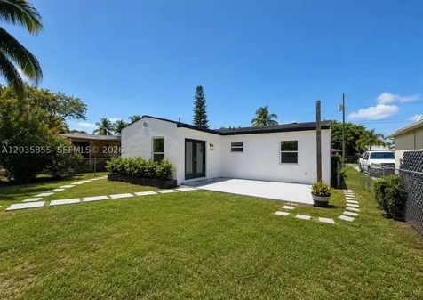 2426 Arthur Street Hollywood FL 33020