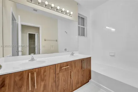 2462 SE 15th Court Homestead FL 33035