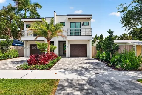 910 SE 13th Street Fort Lauderdale FL 33316
