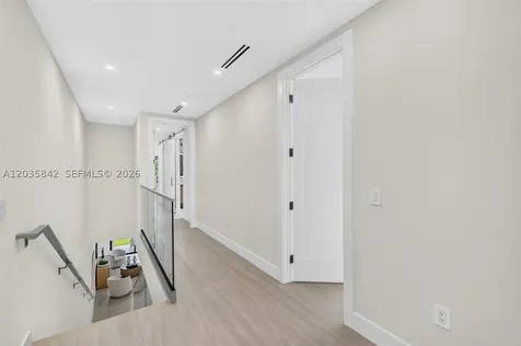 910 SE 13th Street Fort Lauderdale FL 33316