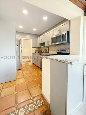 3390 SW 75th Avenue Miami FL 33155