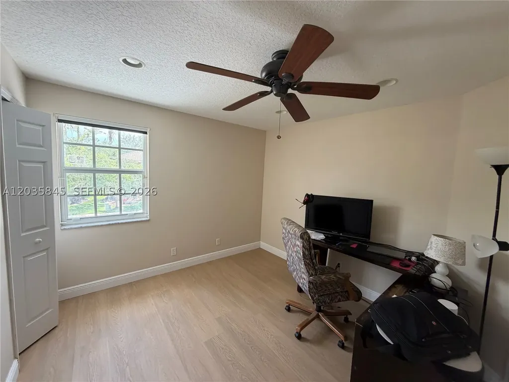 11927 NW 47th Street Coral Springs FL 33076