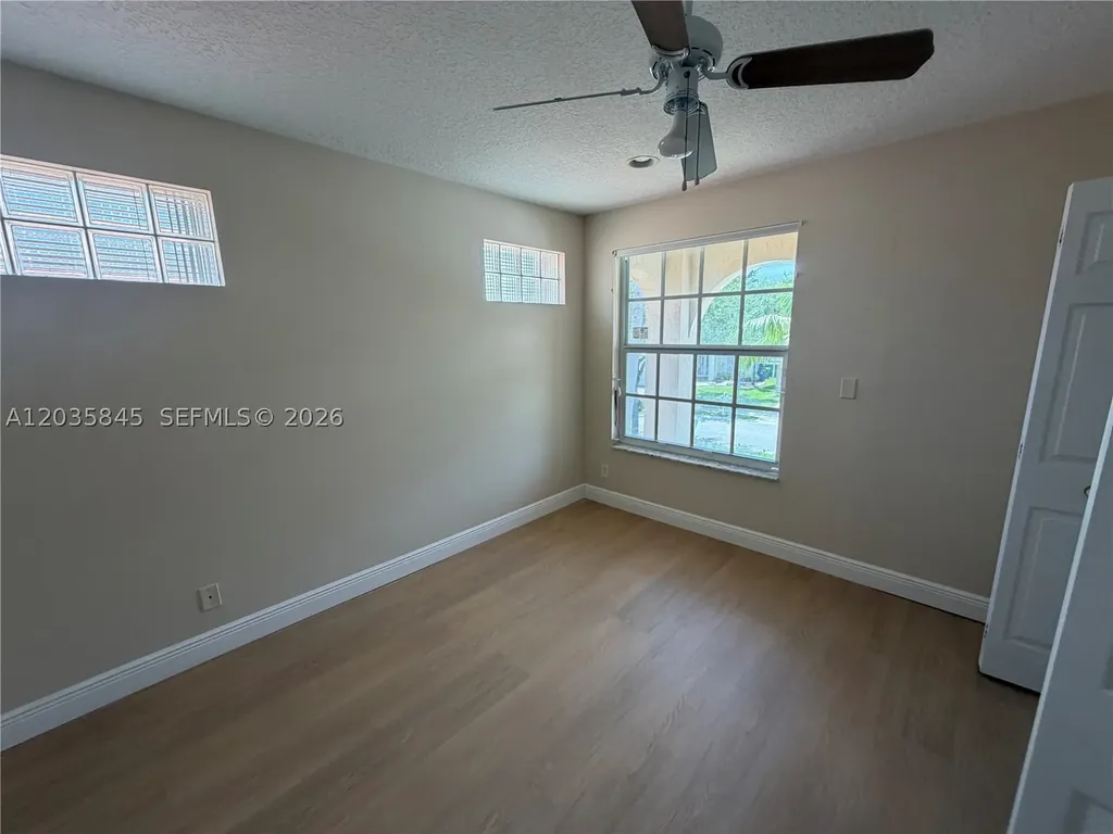 11927 NW 47th Street Coral Springs FL 33076