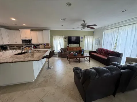 11927 NW 47th Street Coral Springs FL 33076