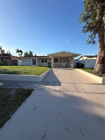 7751 NW 32nd Street Davie FL 33024