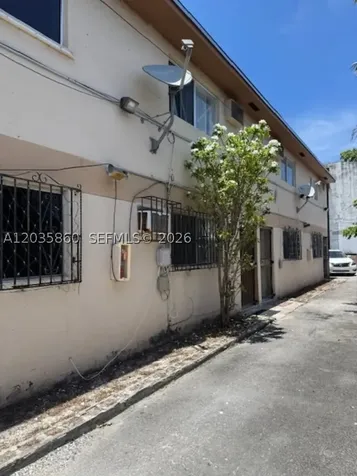 927 NW 7th Court Miami FL 33136