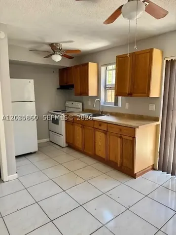 927 NW 7th Court Miami FL 33136