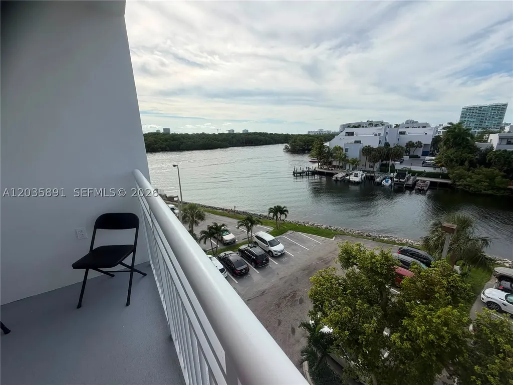 400 Kings Point Drive Sunny Isles Beach FL 33160