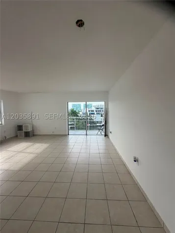 400 Kings Point Drive Sunny Isles Beach FL 33160
