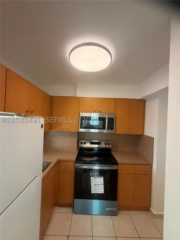 400 Kings Point Drive Sunny Isles Beach FL 33160