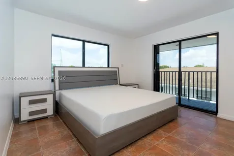 2729 SW 67th Avenue Miami FL 33155