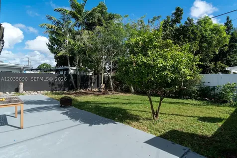 2729 SW 67th Avenue Miami FL 33155