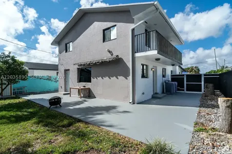 2729 SW 67th Avenue Miami FL 33155