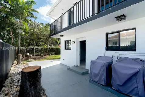 2729 SW 67th Avenue Miami FL 33155