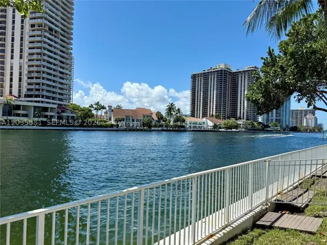 19390 Collins Avenue Sunny Isles Beach FL 33160