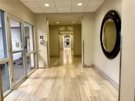 19390 Collins Avenue Sunny Isles Beach FL 33160