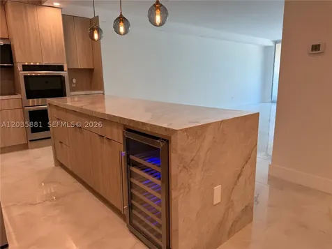 19390 Collins Avenue Sunny Isles Beach FL 33160