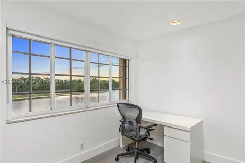 2505 Hunters Run Way Weston FL 33327