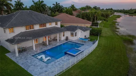 2505 Hunters Run Way Weston FL 33327