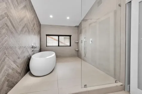 2000 S Bayshore Drive Miami FL 33133