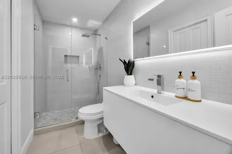 2000 S Bayshore Drive Miami FL 33133