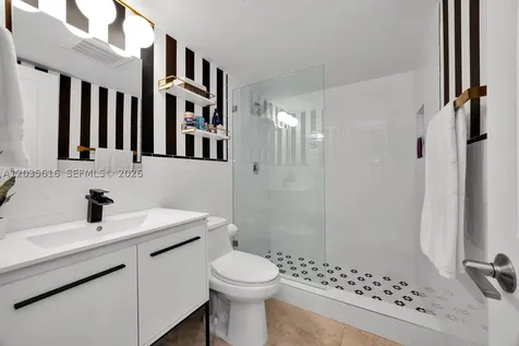 2000 S Bayshore Drive Miami FL 33133