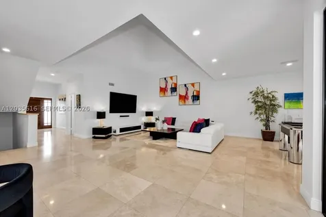 2000 S Bayshore Drive Miami FL 33133