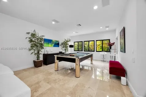 2000 S Bayshore Drive Miami FL 33133