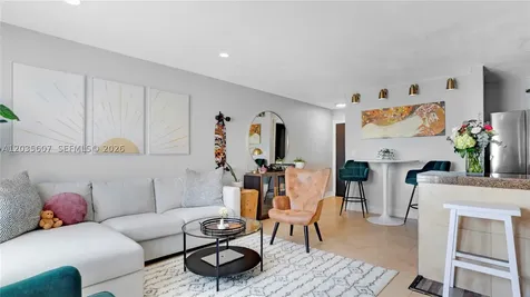 7925 Carlyle Avenue Miami Beach FL 33141
