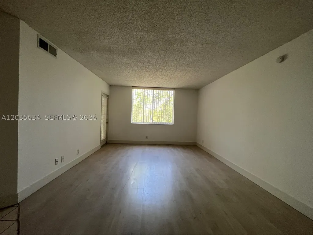 4035 W Mcnab Road Pompano Beach FL 33069