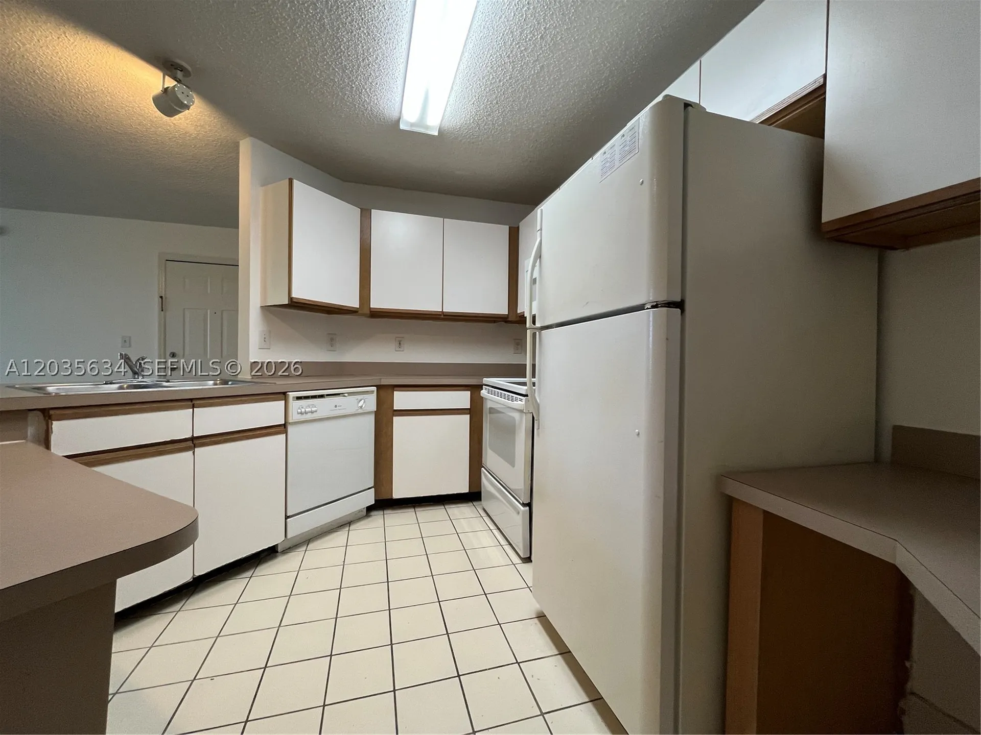 4035 W Mcnab Road Pompano Beach FL 33069