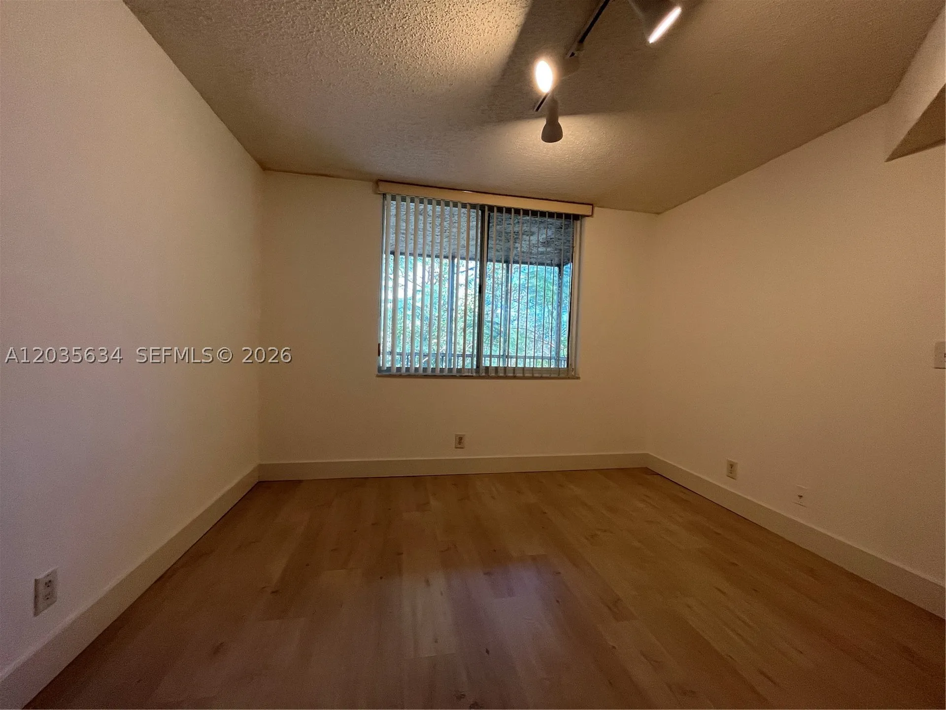 4035 W Mcnab Road Pompano Beach FL 33069