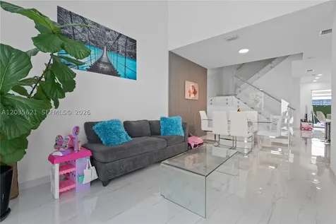 10294 NW 71st Terrace Doral FL 33178