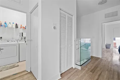 10294 NW 71st Terrace Doral FL 33178