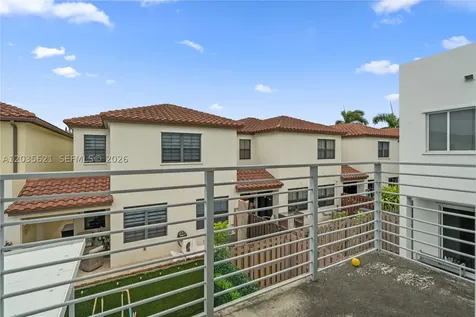 10294 NW 71st Terrace Doral FL 33178