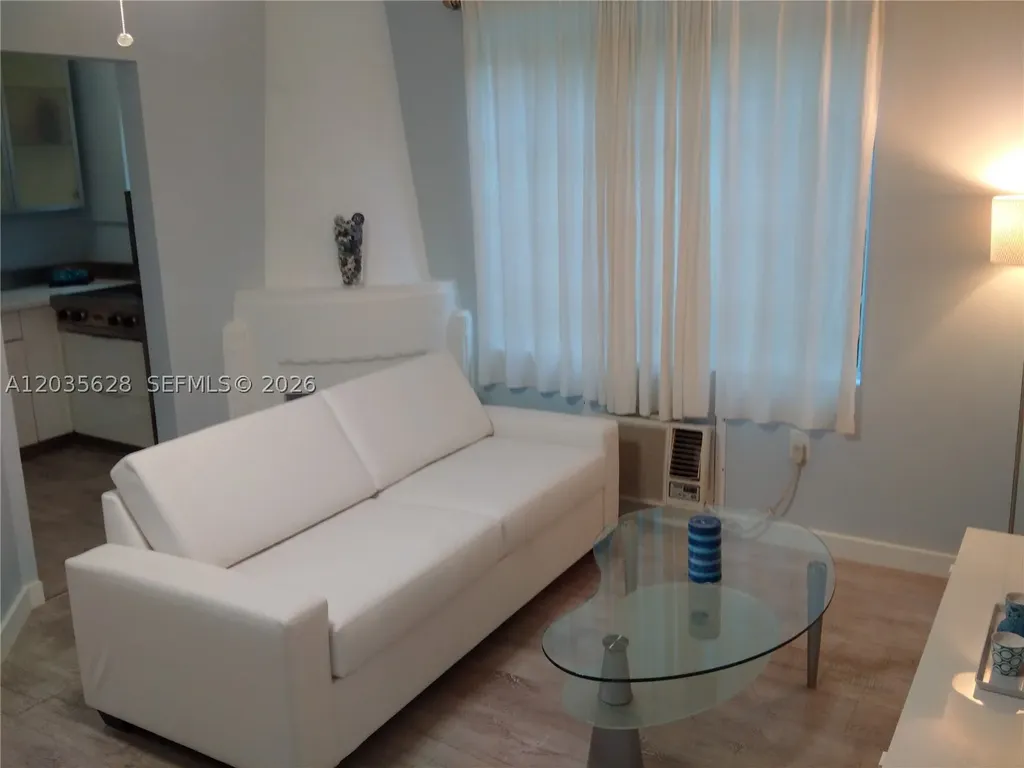 1525 Meridian Avenue Miami Beach FL 33139