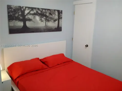 1525 Meridian Avenue Miami Beach FL 33139