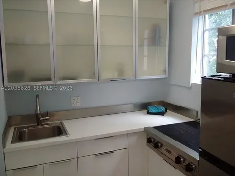 1525 Meridian Avenue Miami Beach FL 33139