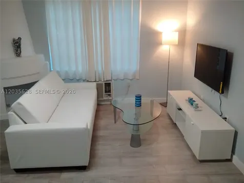 1525 Meridian Avenue Miami Beach FL 33139