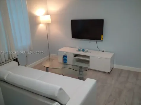 1525 Meridian Avenue Miami Beach FL 33139