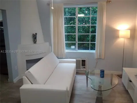 1525 Meridian Avenue Miami Beach FL 33139