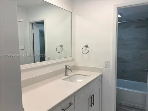 802 NW 87th Avenue Miami FL 33172