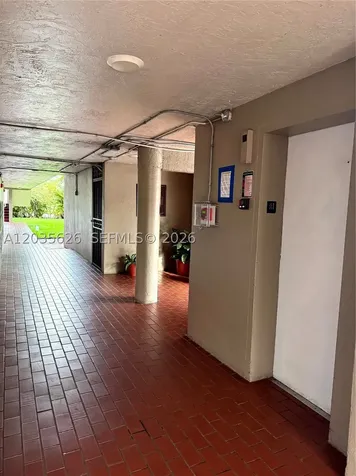 802 NW 87th Avenue Miami FL 33172