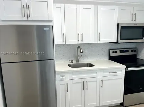 802 NW 87th Avenue Miami FL 33172
