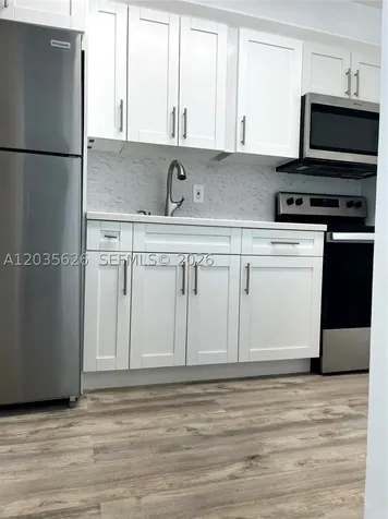 802 NW 87th Avenue Miami FL 33172