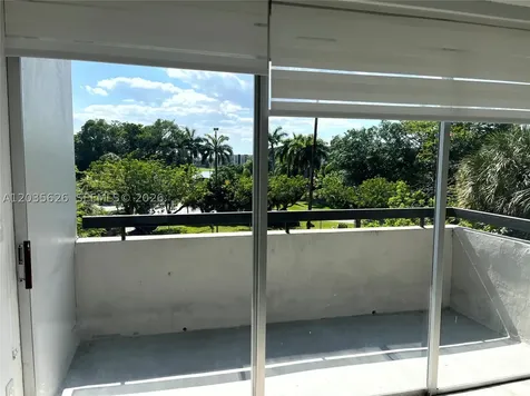 802 NW 87th Avenue Miami FL 33172