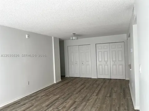 802 NW 87th Avenue Miami FL 33172
