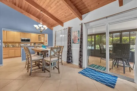 2155 Nova Village Drive Davie FL 33317