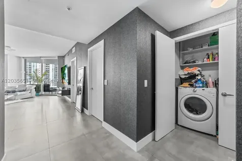 17111 Biscayne Boulevard North Miami Beach FL 33160